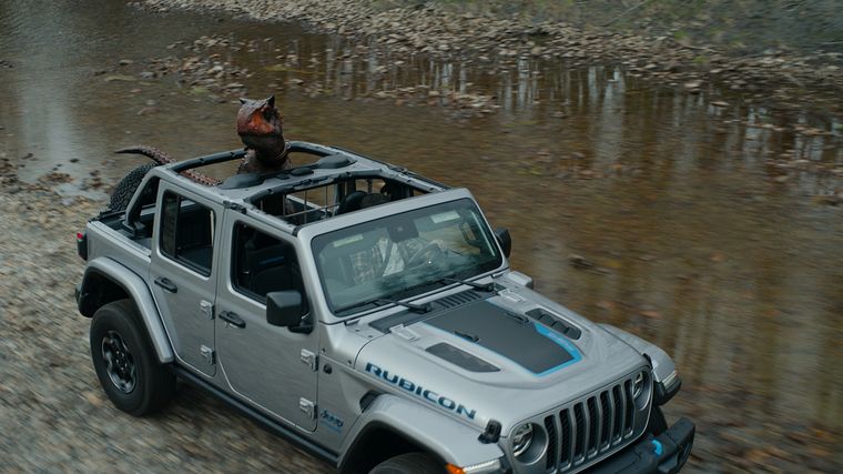FOTO: La marca Jeep y la franquicia Jurassic tienen una larga historia compartida.