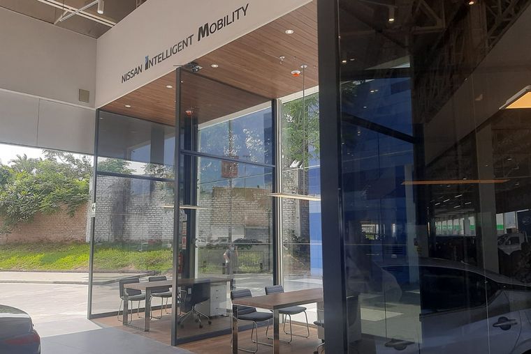 Estas aperturas forman parte del compromiso asumido por Nissan América del Sur .