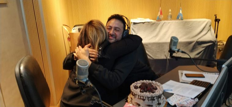 La reacción de Geo Monteagudo ante la sorpresa de cumpleaños de Raúl y Juan Ingaramo.