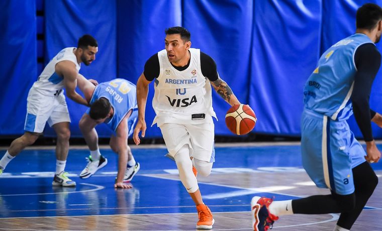 Argentina venció 92 a 84 en un amistoso a Uruguay en básquetbol (Foto: @cabboficial).