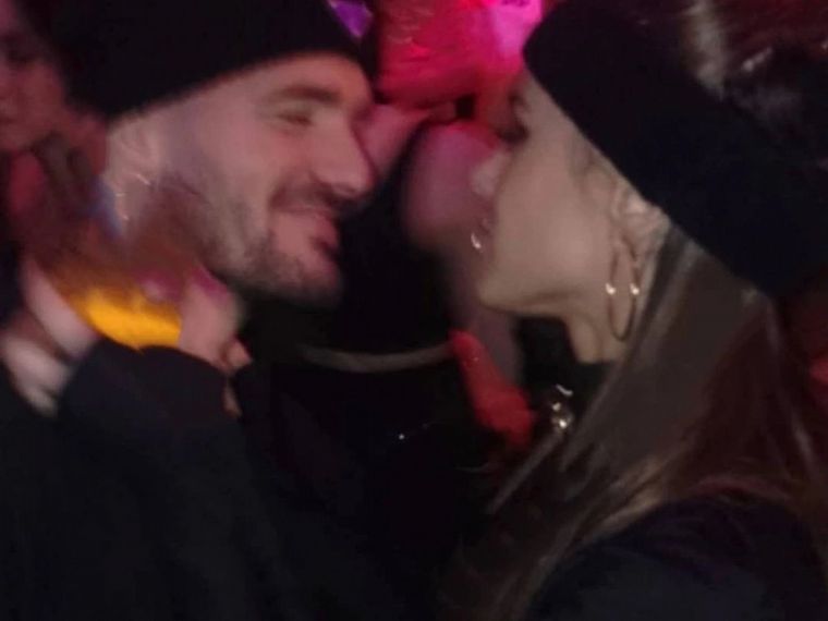 De Paul y Tini viajaron al cumpleaños de Messi.