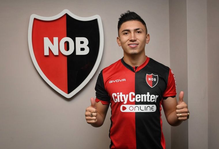 Ángel es el primero en llegar 