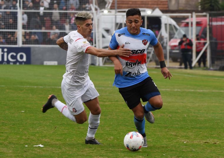 FOTO: Patronato le propinó una dura derrota a Independiente en Paraná.