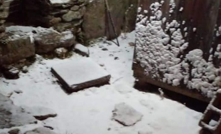 Un manto blanco cubrió a las Sierras Grandes de Córdoba.