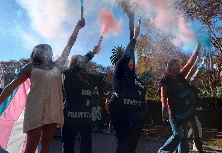 Marcha por el Día Internacional del Orgullo LGBTIQ+ en Rosario.