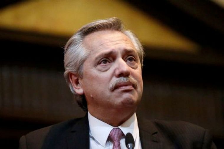 La salida de Guzmán, el peor golpe para Alberto