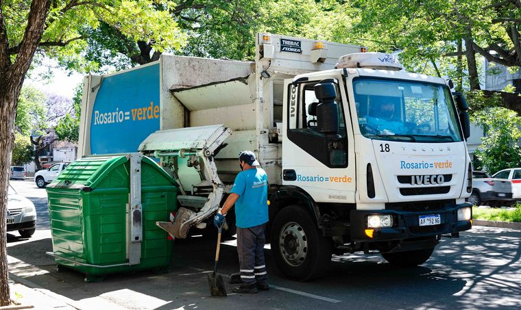 FOTO: Prorrogaron el sistema de recolección de residuos en Rosario. 