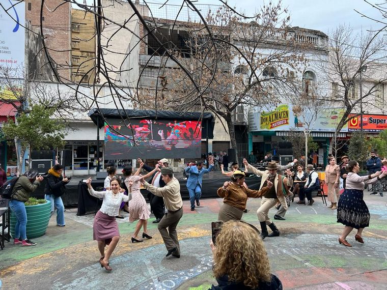 Córdoba sigue festejando su día en el Mercado Norte.