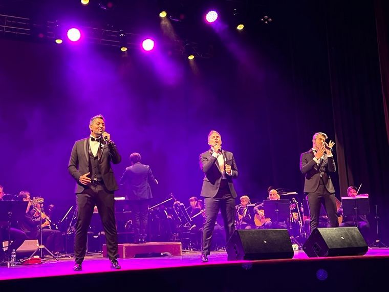 Córdoba vivió una noche de gala en la previa al Día de la Independencia.