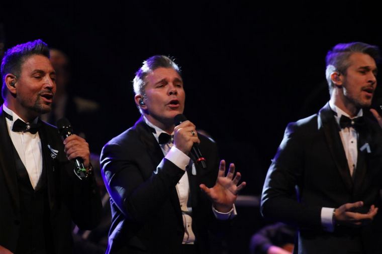 Córdoba vivió una noche de gala en la previa al Día de la Independencia.