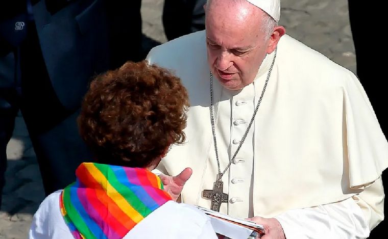 FOTO: El Papa dijo que la homosexualidad "no es un delito, pero sí un pecado"