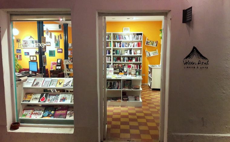 FOTO: Una librería cordobesa compite por un premio de $ 350 mil