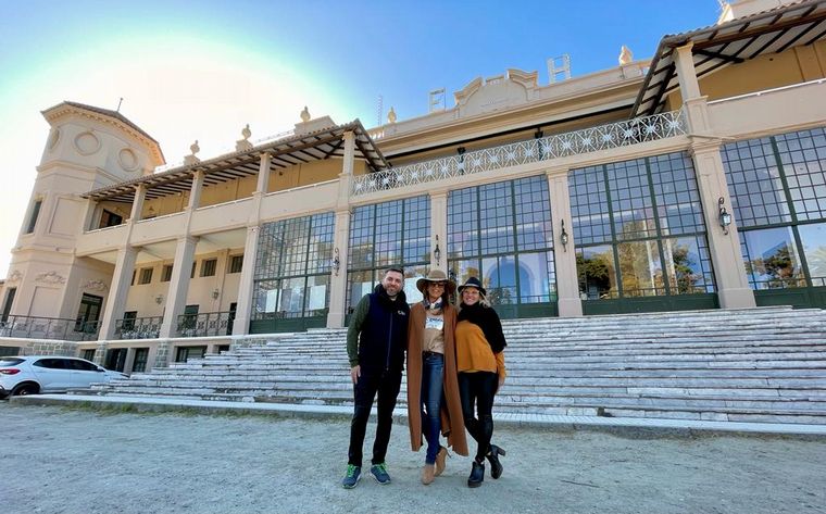 Cadena 3 recorrió junto a Iliana Calabró el Hotel Edén de La Falda.
