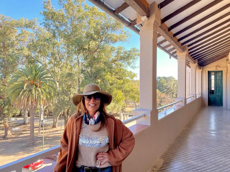 Cadena 3 recorrió junto a Iliana Calabró el Hotel Edén de La Falda.