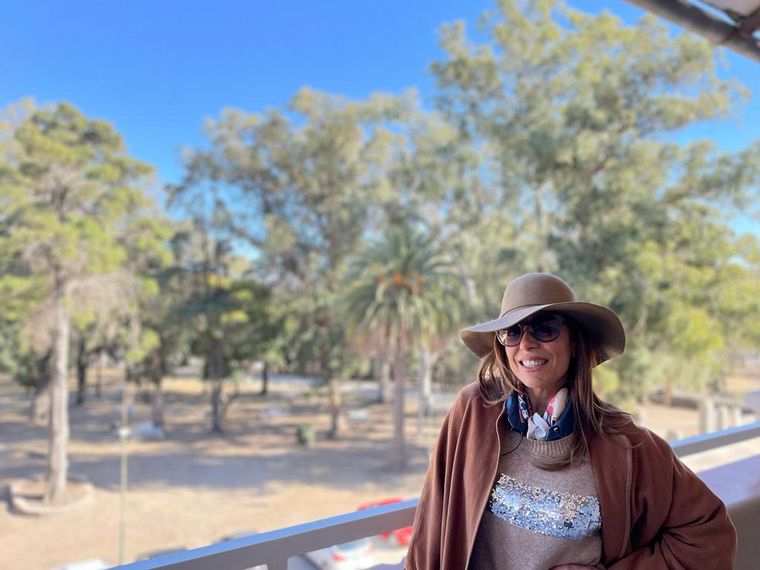 Cadena 3 recorrió junto a Iliana Calabró el Hotel Edén de La Falda.