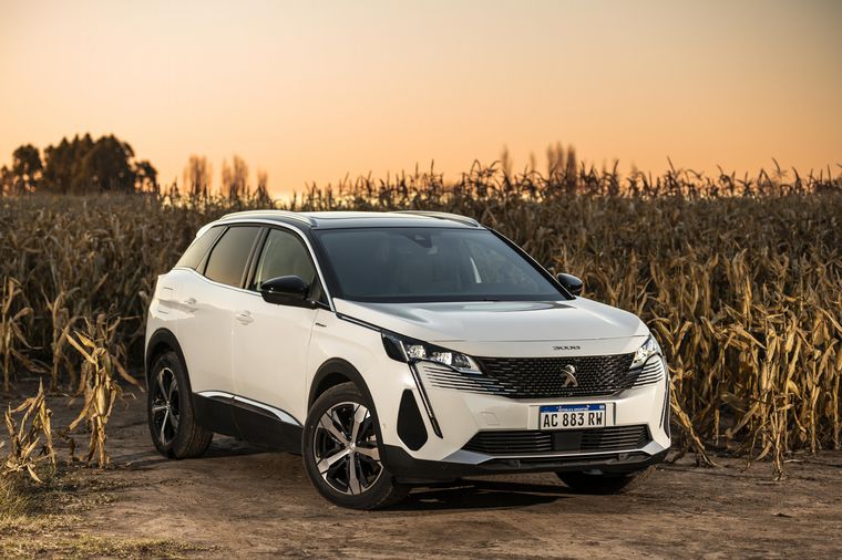 FOTO: Peugeot debuta en el segmento de las tecnologías de motorización más eficientes.