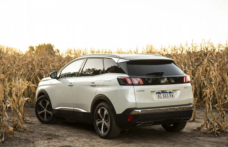 El SUV ofrece 4 modos de conducción diferentes, entre ellos el híbrido y el eléctrico