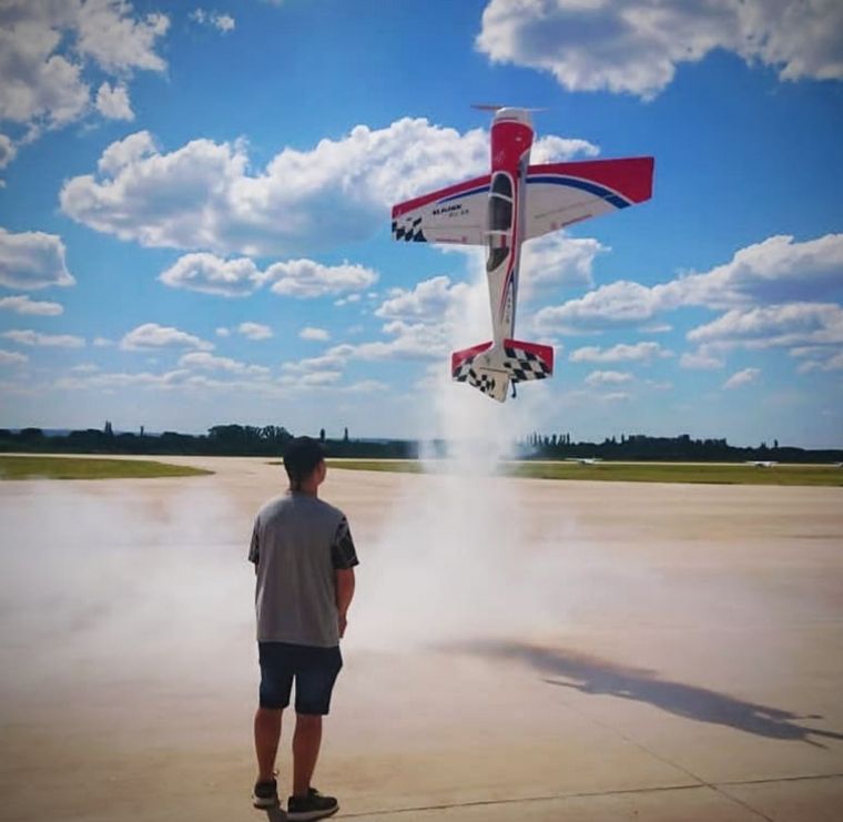 Aeromodelismo en Docta, una opción para disfrutar el domingo.