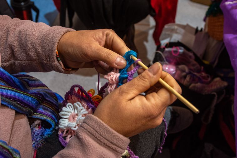 Éxito total en la primera jornada del Festival Nacional del Poncho en Catamarca.