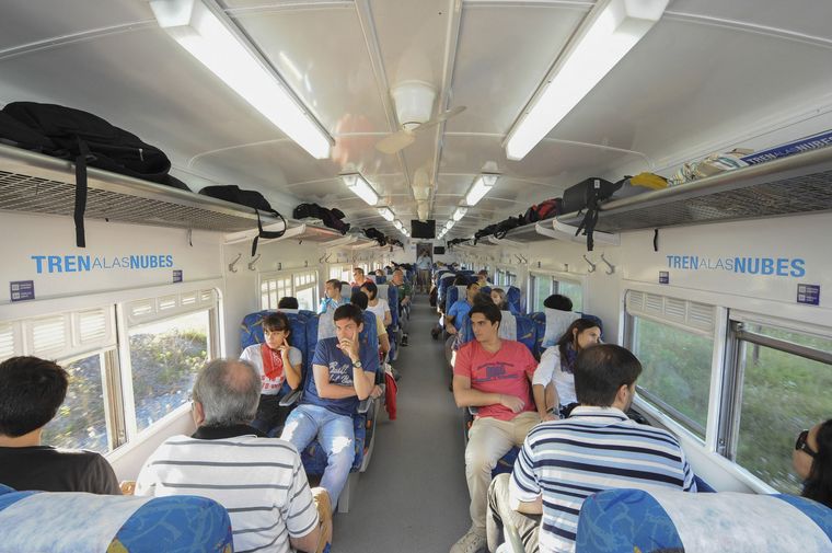 El Tren a las Nubes celebra sus 50 años de su primer viaje.