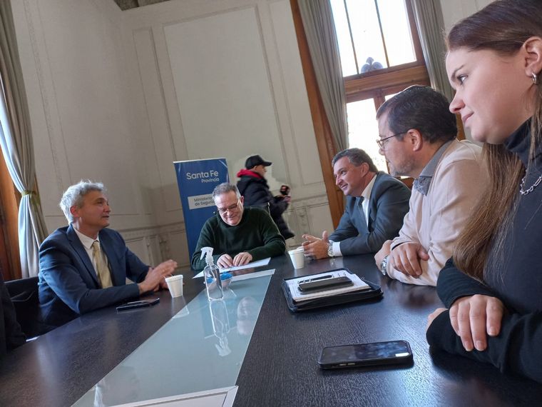 Serán más de 700 policías para todo el operativo; con 350 efectivos en zonas de bares