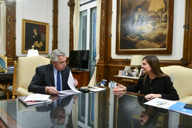 FOTO: Fernández anunció la extensión de la moratoria previsional tras reunirse con Raverta.