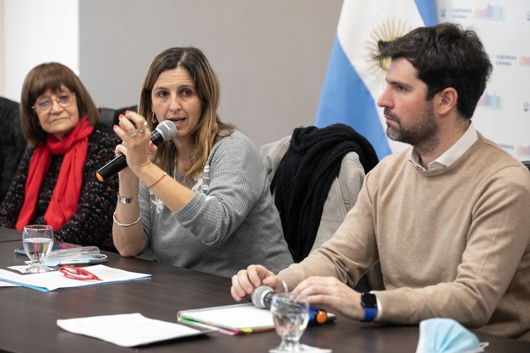Fernanda Pérez, representante de la plataforma Babilonia Literaria