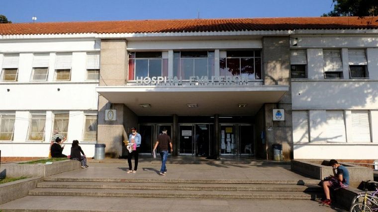 El único sobreviviente del trágico accidente está internado en el hospital Eva Perón.