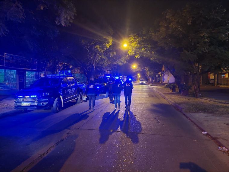 Un hombre de unos 20 años fue brutalmente asesinado en la zona sur de Rosario.