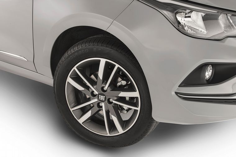 Fiat Cronos con nuevos accesorios Mopar.