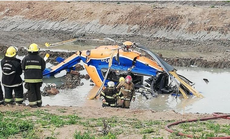 FOTO: Cayó un helicóptero en Don Torcuato con 5 personas a bordo.