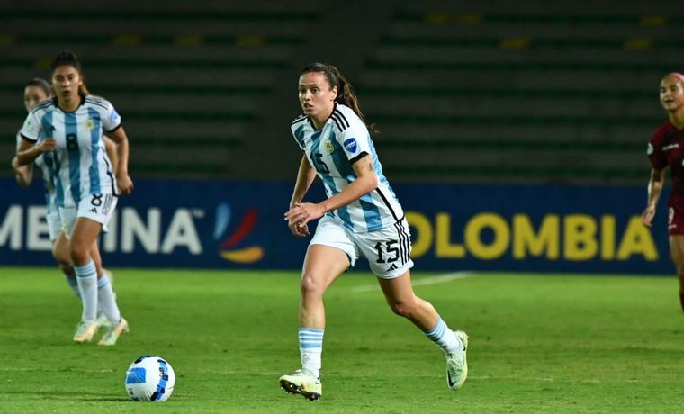 Florencia Bonsegundo, la autora del gol del triunfo de Argentina.