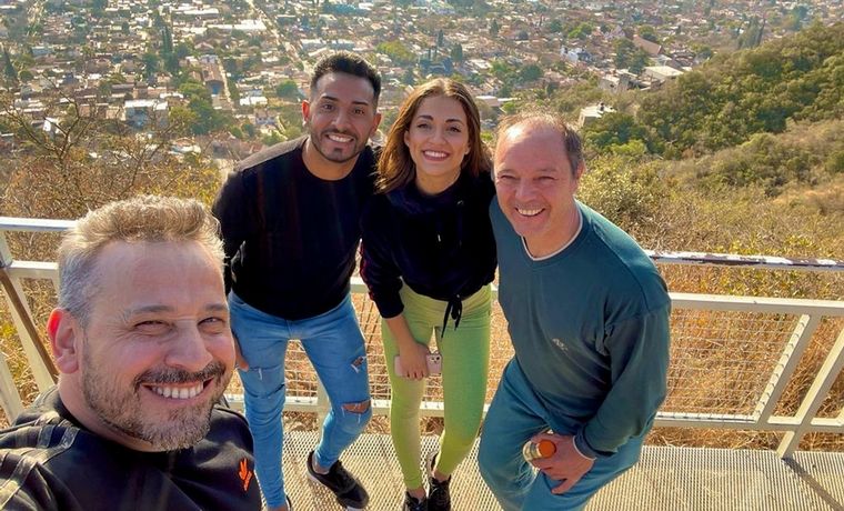 Trekking en Cerro de la Cruz, el pico más alto de Carlos Paz.