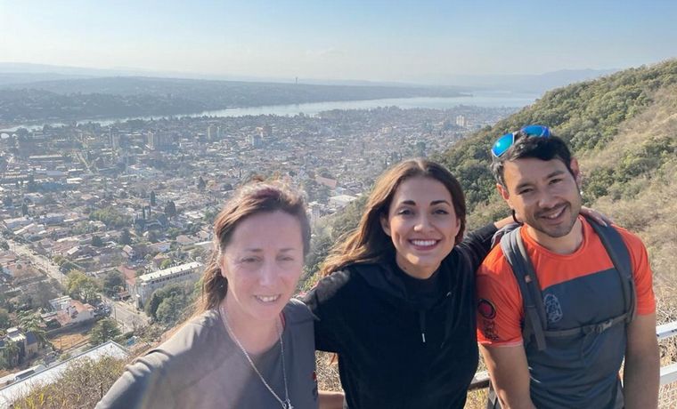 Trekking en Cerro de la Cruz, el pico más alto de Carlos Paz.