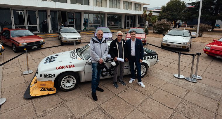 La Fuego, Traverso, Oreste Berta y Pablo Siblilla, presidente de Renault Argentina.