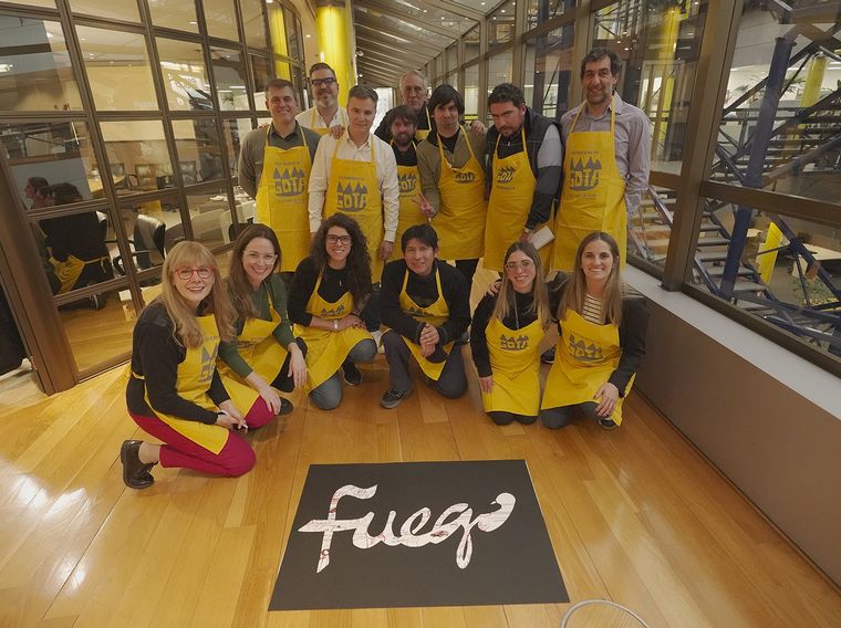 Para este aniversario, se convocó a GOTA -una agencia profesional social.