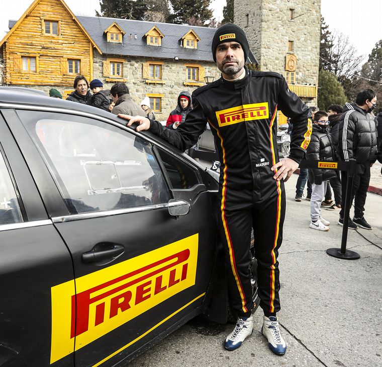 FOTO: El auto de Rally que Pirelli acerca al público.