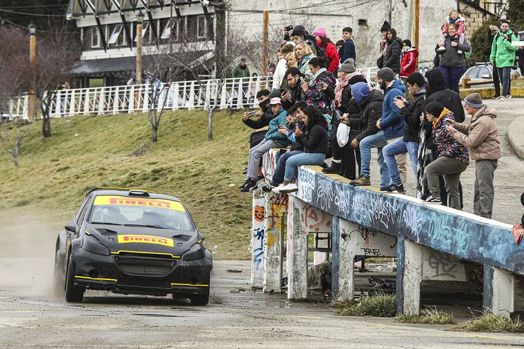 FOTO: Road Show de visitantes Pirelli en Bariloche.