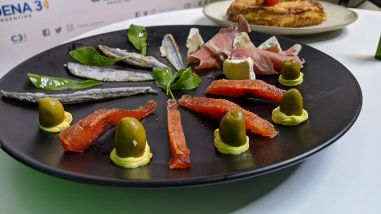 Enfrentar la crisis apostando a productos nacionales