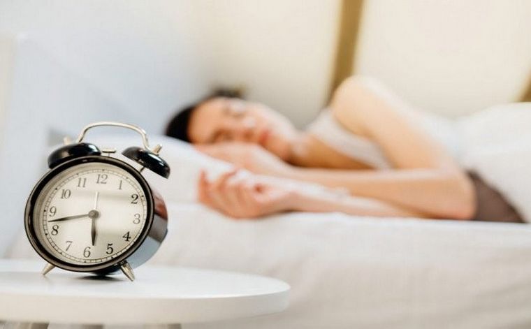 FOTO: Una universidad china publicó un estudio que recomienda no dormir la siesta. 