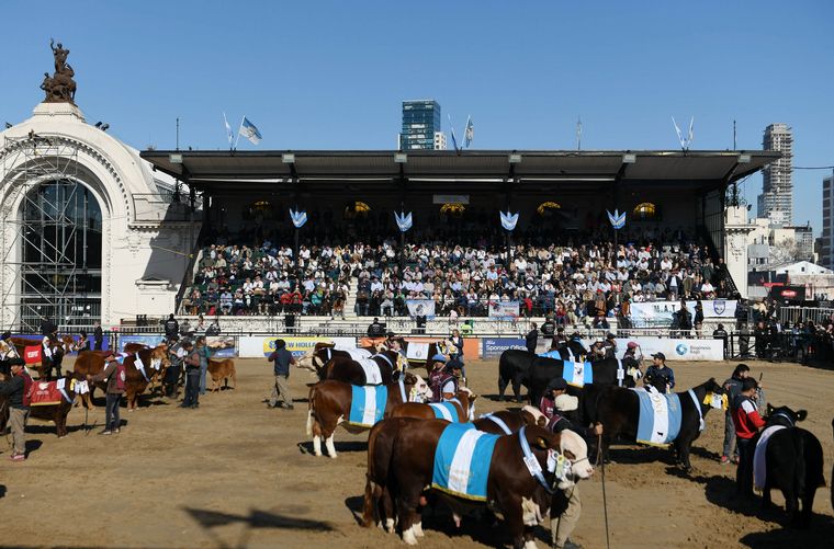 El mundo empresarial respaldó al campo como 