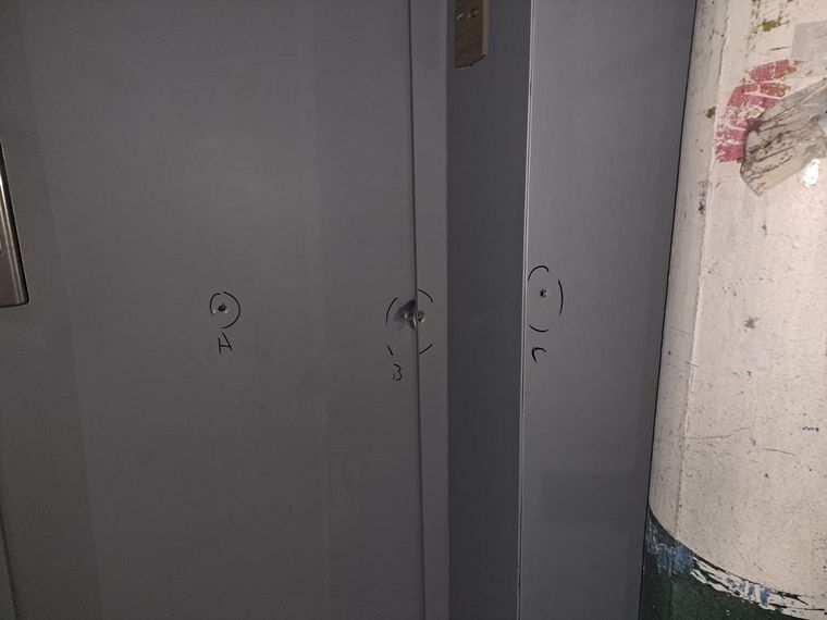 Balearon uno de los locales del Grupo Razzini.