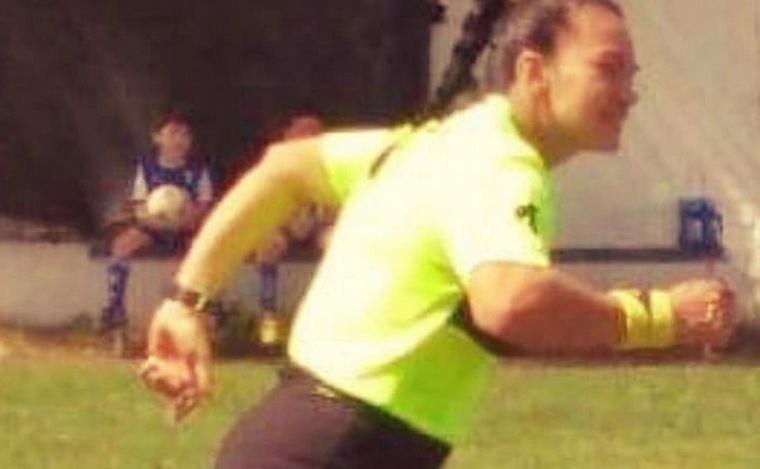 Verónica sufrió una particular agresión por parte de madres de niños de 11 años.