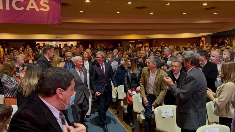 Jhon Boretto asumió como rector de la UNC.