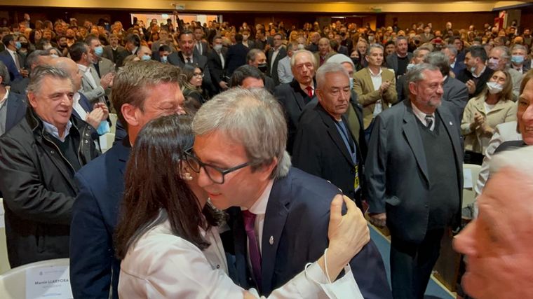 Jhon Boretto asumió como rector de la UNC.