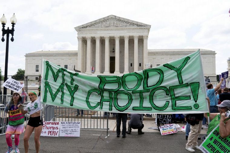 FOTO: EE.UU.: Kansas mantendrá el aborto pese a fallo de la Corte