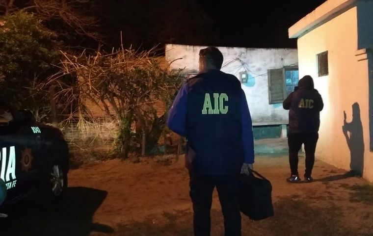Mató a su vecino tras una noche de juerga y lo enterró en el patio de su casa. 