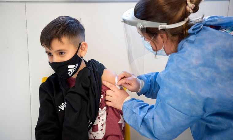 FOTO: Santa Fe comenzó vacunación pediátrica contra el coronavirus