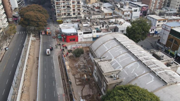 Evacuación masiva en el Mercado Sud por un caño de gas roto