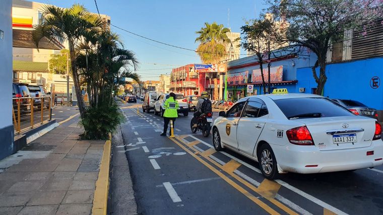 Los turistas vienen de Brasil y Paraguay mayormente a cargar combustible.